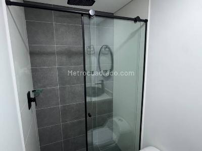 Apartaestudio en arriendo en Poblado Altos Del Poblado, Medellín · foto 13 de 15