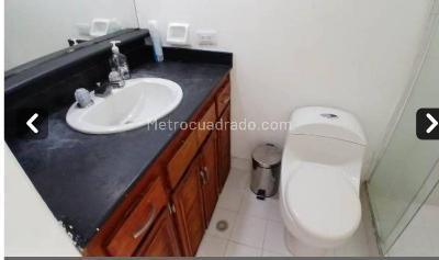 Apartamento de 3 alcobas en arriendo en Loma Del Indio, Medellín, 80 m² · foto 11 de 15
