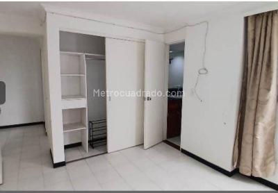 Apartamento de 3 alcobas en arriendo en Loma Del Indio, Medellín, 80 m² · foto 5 de 15