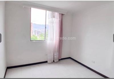 Apartamento de 3 alcobas en arriendo en Loma Del Indio, Medellín, 80 m² · foto 9 de 15