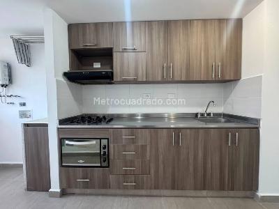 Apartamento en venta en Itagui, Itagüí · foto 2 de 19