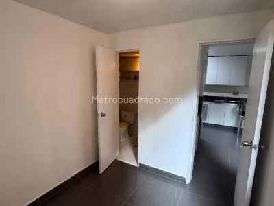 Apartamento de 3 alcobas en arriendo en Conquistadores, Medellín, 157 m² · foto 12 de 20