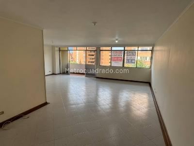 Apartamento de 3 alcobas en arriendo en Conquistadores, Medellín, 157 m² · foto 7 de 20