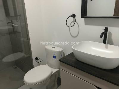 Apartaestudio en venta en El Poblado Loma Del Indio, Medellín, 59 m² · foto 16 de 16