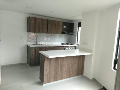 Apartaestudio en venta en El Poblado Loma Del Indio, Medellín, 59 m² · foto 4 de 16