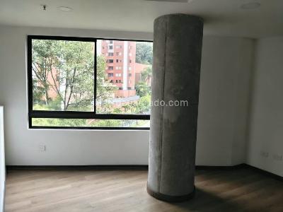 Apartaestudio en venta en El Poblado Loma Del Indio, Medellín, 59 m² · foto 7 de 16