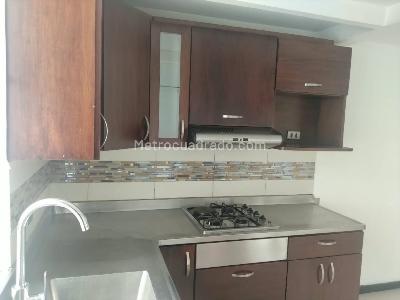 Apartamento de 2 alcobas en arriendo en Loma Del Indio, Medellín, 53 m² · foto 6 de 16