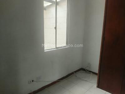 Apartamento de 3 alcobas en venta en Loma Del Indio, Medellín, 102 m² · foto 10 de 18