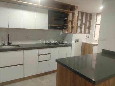 Apartamento de 3 alcobas en arriendo en Altos Del Poblado, Medellín, 74 m² · foto 15 de 18