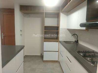 Apartamento de 3 alcobas en arriendo en Altos Del Poblado, Medellín, 74 m² · foto 4 de 18