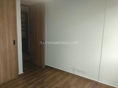 Apartamento de 3 alcobas en arriendo en Altos Del Poblado, Medellín, 74 m² · foto 8 de 18