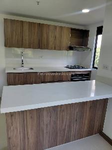 Apartaestudio en arriendo en Loma Del Indio, Medellín, 58 m² · foto 2 de 20