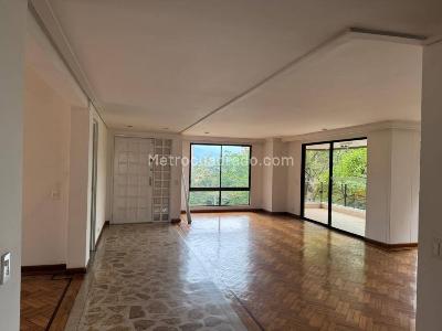 Apartamento de 3 alcobas en venta en Alejandría, Medellín, 200 m² · foto 4 de 20