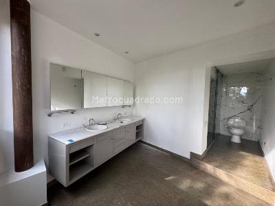Apartamento en arriendo en Poblado, Medellín · foto 19 de 20