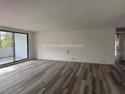 Apartamento en arriendo en Poblado, Medellín · foto 4 de 20