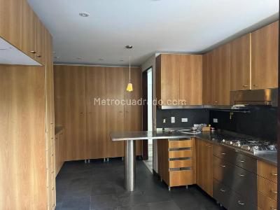 Apartamento en arriendo en Poblado, Medellín · foto 5 de 20