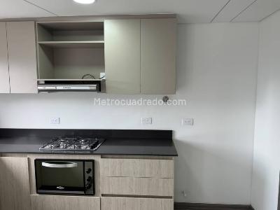 Apartamento en arriendo en Las Palmas, Medellín · foto 2 de 19