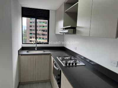 Apartamento en arriendo en Las Palmas, Medellín · foto 3 de 19