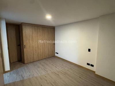 Apartamento de 2 alcobas en arriendo en Poblado Altos Delpoblado, Medellín, 70 m² · foto 12 de 17