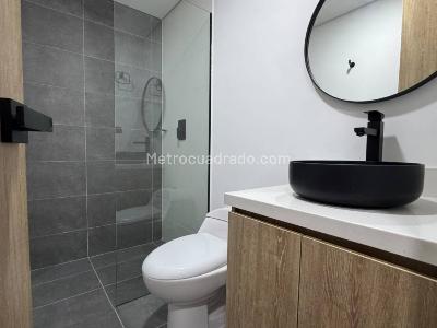Apartamento de 2 alcobas en arriendo en Poblado Altos Delpoblado, Medellín, 70 m² · foto 16 de 17