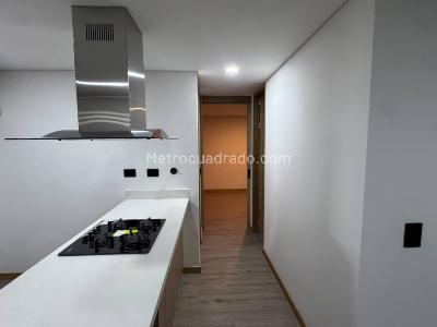 Apartamento de 2 alcobas en arriendo en Poblado Altos Delpoblado, Medellín, 70 m² · foto 4 de 17