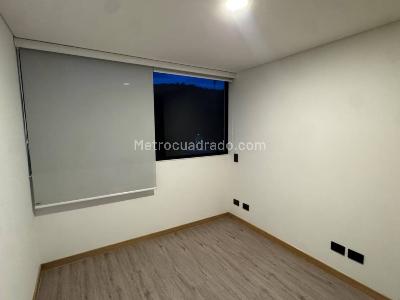 Apartamento de 2 alcobas en arriendo en Poblado Altos Delpoblado, Medellín, 70 m² · foto 8 de 17