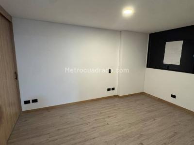 Apartamento de 2 alcobas en arriendo en Poblado Altos Delpoblado, Medellín, 70 m² · foto 11 de 16