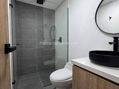 Apartamento de 2 alcobas en arriendo en Poblado Altos Delpoblado, Medellín, 70 m² · foto 15 de 16