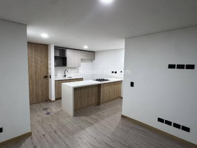 Apartamento de 2 alcobas en arriendo en Poblado Altos Delpoblado, Medellín, 70 m² · foto 7 de 16