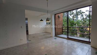 Apartamento en venta en El Poblado, Medellín · foto 3 de 12