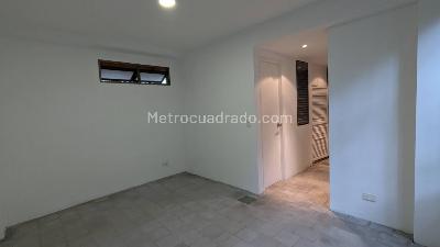 Apartamento en venta en El Poblado, Medellín · foto 8 de 12