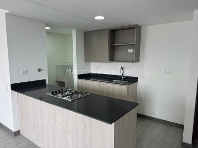 Apartamento de 3 alcobas en venta en Las Palmas, Medellín, 76 m² · foto 3 de 20
