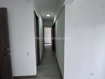 Apartamento de 3 alcobas en venta en Las Palmas, Medellín, 76 m² · foto 11 de 20