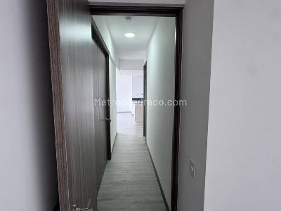 Apartamento de 3 alcobas en venta en Las Palmas, Medellín, 76 m² · foto 12 de 20