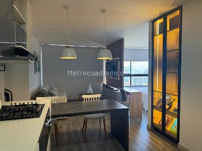 Apartaestudio en venta en El Poblado, Medellín, 58 m² · foto 3 de 13