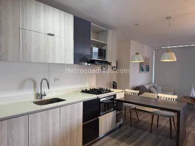Apartaestudio en venta en El Poblado, Medellín, 58 m² · foto 6 de 13