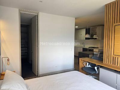 Apartaestudio en venta en El Poblado, Medellín, 58 m² · foto 10 de 13
