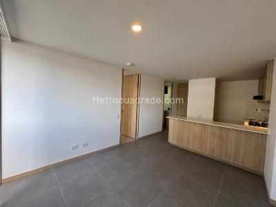 Apartaestudio en venta en Guayabal, Medellín, 46 m² · foto 3 de 13