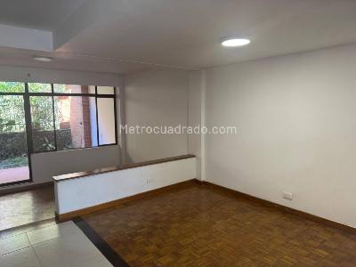 Casa de 2 alcobas en arriendo en El Poblado, Medellín, 116 m² · foto 4 de 20