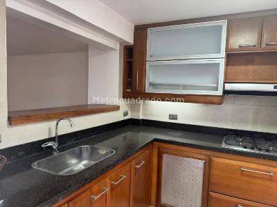 Casa de 2 alcobas en arriendo en El Poblado, Medellín, 116 m² · foto 8 de 20