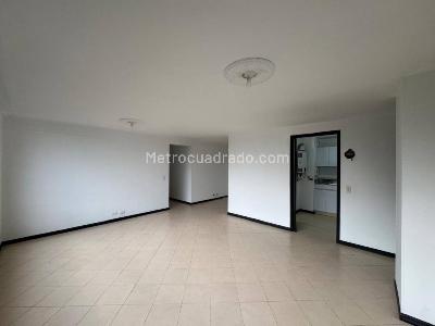 Apartamento de 2 alcobas en venta en Las Lomas, Medellín, 65 m² · foto 2 de 15