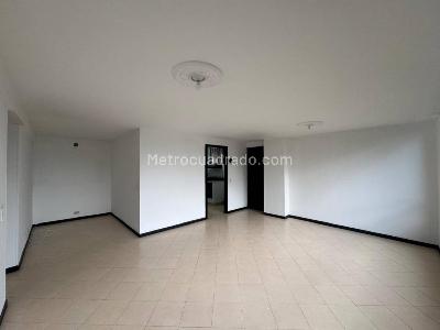 Apartamento de 2 alcobas en venta en Las Lomas, Medellín, 65 m² · foto 3 de 15