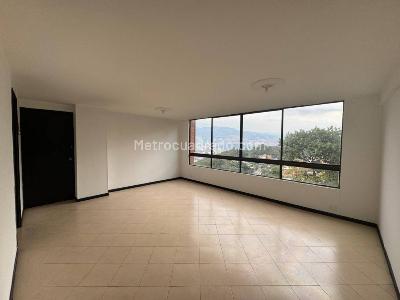 Apartamento de 2 alcobas en venta en Las Lomas, Medellín, 65 m² · foto 4 de 15