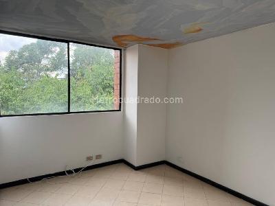 Apartamento de 2 alcobas en venta en Las Lomas, Medellín, 65 m² · foto 8 de 15