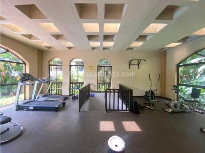 Apartamento en venta en El Poblado, Medellín · foto 2 de 17