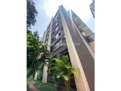 Apartamento en venta en El Poblado, Medellín · foto 3 de 17