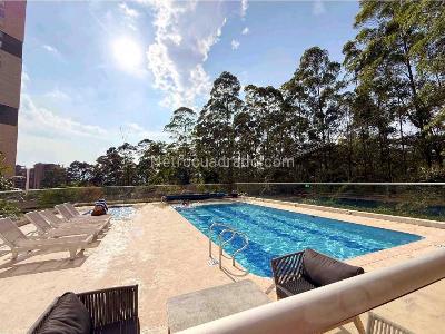 Apartamento de 4 alcobas en venta en El Poblado, Medellín, 259 m² · foto 16 de 18