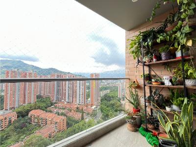 Apartamento en venta en Suramerica, Itagüí · foto 3 de 14