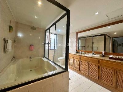 Apartamento de 5 alcobas en venta en Laureles, Medellín, 264 m² · foto 15 de 20