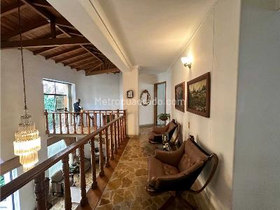 Apartamento de 5 alcobas en venta en Laureles, Medellín, 264 m² · foto 17 de 20